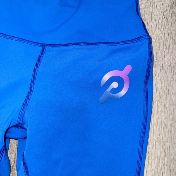 Peloton Move Mission Capri Blue Leggings - Picture 5 of 7